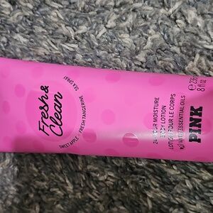 VS PINK body Lotion